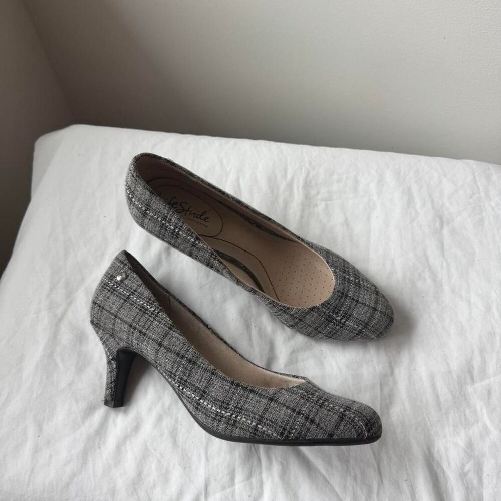 LifeStride Gray Plaid Kitten Heel Pumps Size 7.5